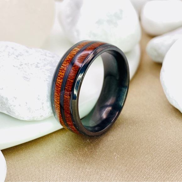 Titanium Black Whisky Barrel Wood Black Wedding Band Ring - Picture 5 of 7